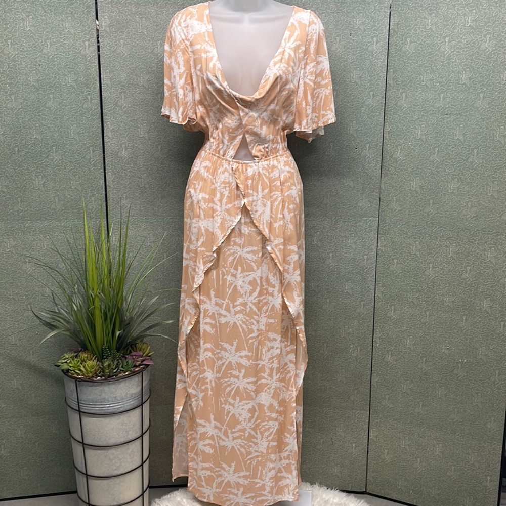 Skylar + Madison lightweight palm dress